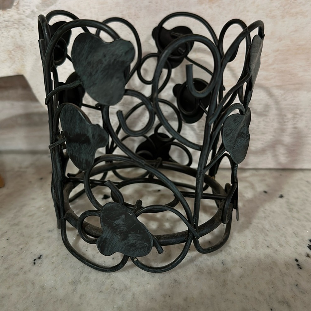 Candle holder